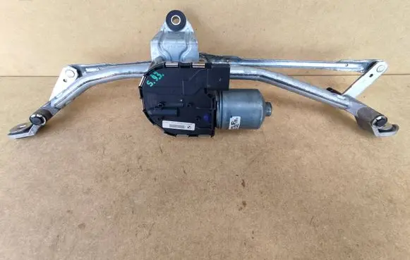 BMW X3 F25 Front wiper linkage and motor 3397021315 1137328561