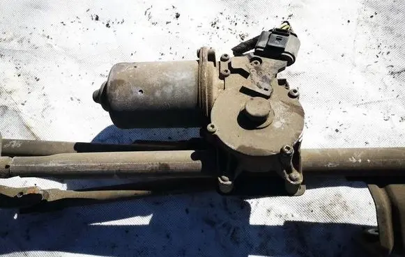Opel Zafira B Wiper motor 404976