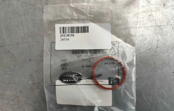 Jaguar F-Pace Nuts/bolts JDE38156