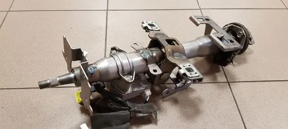 Nissan Navara D23 Steering wheel axle