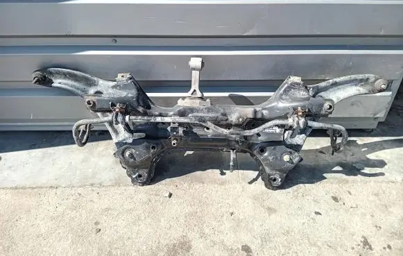 Hyundai i20 (PB PBT) Front subframe