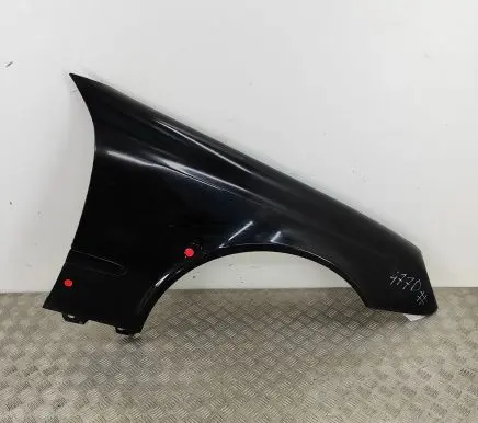 Mercedes-Benz E W211 Fender A2118801418
