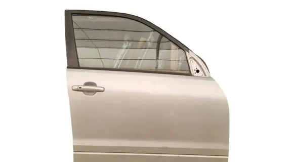Suzuki Grand Vitara II Front door