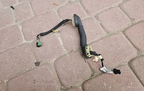 Opel Insignia B EUR ISO radio connector 39131426