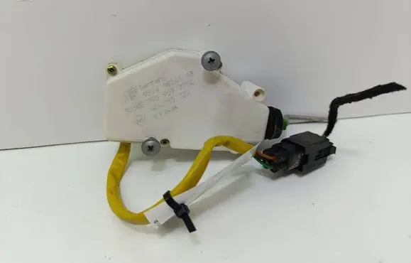 Volkswagen Sharan Fuel tank cap lock motor 7M0959775C
