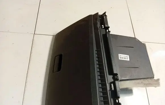Nissan Tiida C11 Glove box 68520EL00A