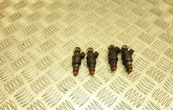 Fuel injectors set
