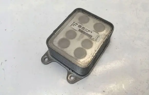 Engine oil radiator