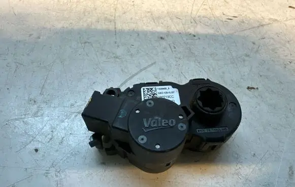 Dacia Duster II Air flap motor/actuator T32096B