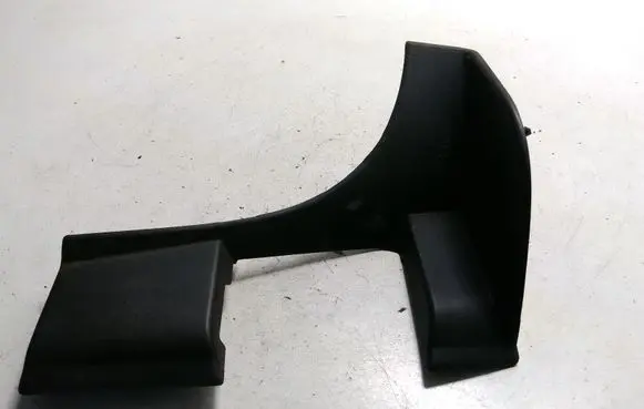 Volkswagen Touareg I Other trunk/boot trim element 7L6867437G