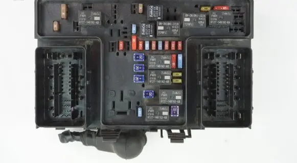 Ford Mondeo MK IV Fuse box set FG9T14A067PE