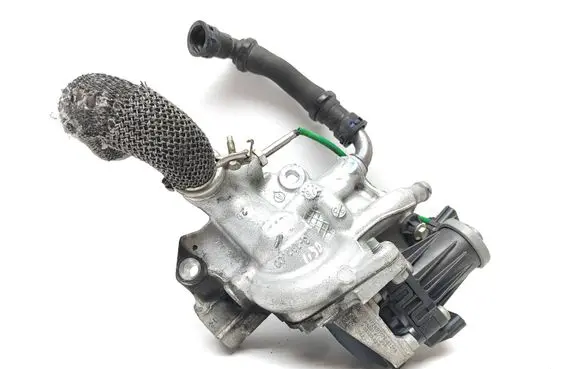Mercedes-Benz A W176 EGR valve 147173974R