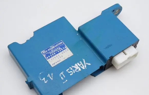 Toyota Yaris Other control units/modules 8930052030 2326000050