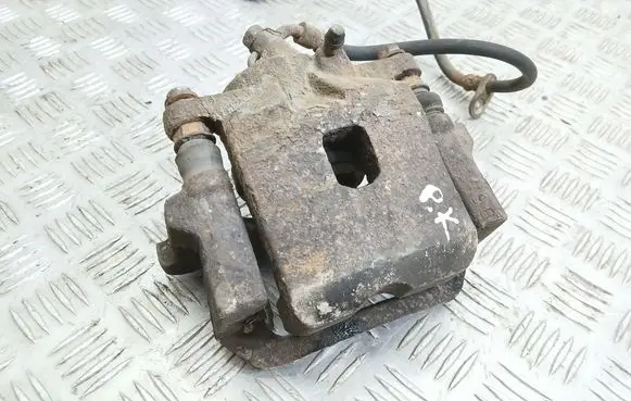 Toyota RAV 4 (XA20) Front brake caliper
