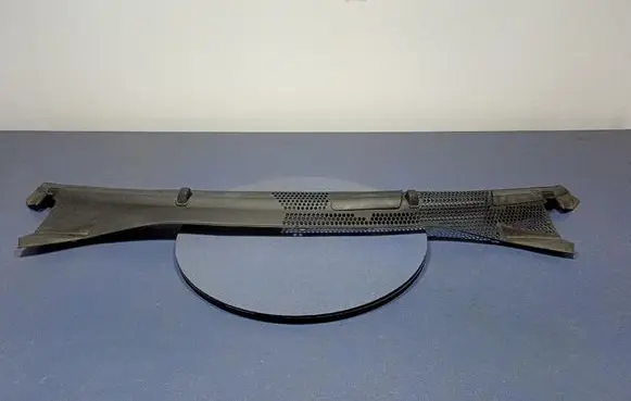 Fiat 500E Wiper trim