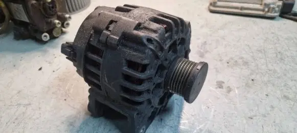 Renault Laguna II Generator/alternator 8200162474 64123A SG126071