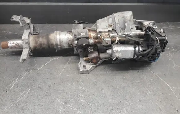 BMW 5 E60 E61 Steering wheel axle 6774626