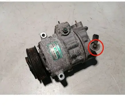Volkswagen PASSAT B6 Air conditioning (A/C) compressor (pump) 1K0820803S PXE16