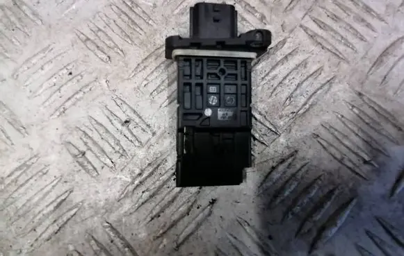 Nissan Qashqai Mass air flow meter 226807131R 060025402 0000561