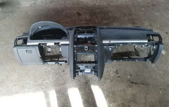 Peugeot 407 Dashboard 9644559880