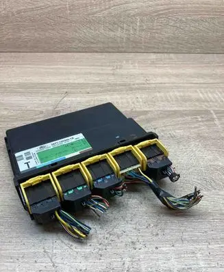 Ford Mondeo Mk III Comfort/convenience module 3S7T15K600TB 5WK48752C T83SA