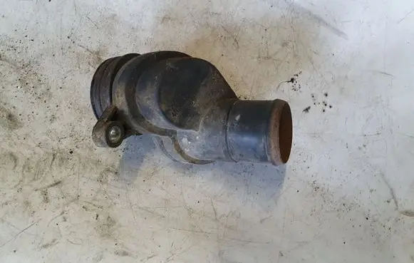 Land Rover Discovery 3 - LR3 Engine coolant pipe/hose 4H2Q8A544