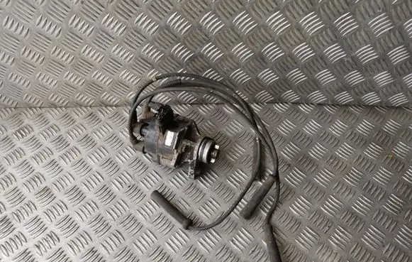 Mazda Demio Spark distributor T2T60572 B5B4