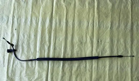 Mercedes-Benz C AMG W204 Handbrake/parking brake wiring cable A2044201085