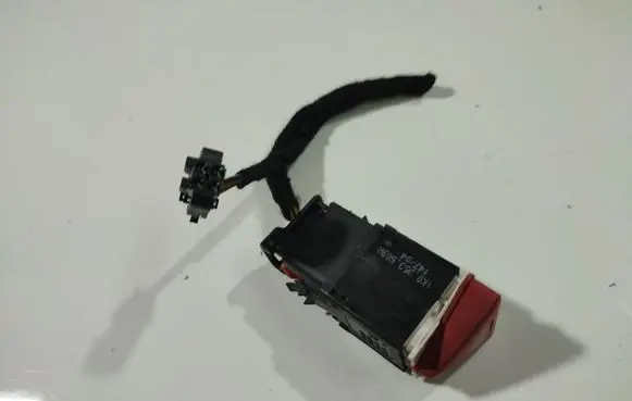 Hazard light switch