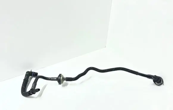 Audi A7 S7 4G Breather/breather pipe/hose 06M103217AT