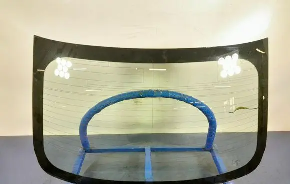 Infiniti Q50 Rear windscreen/windshield window 