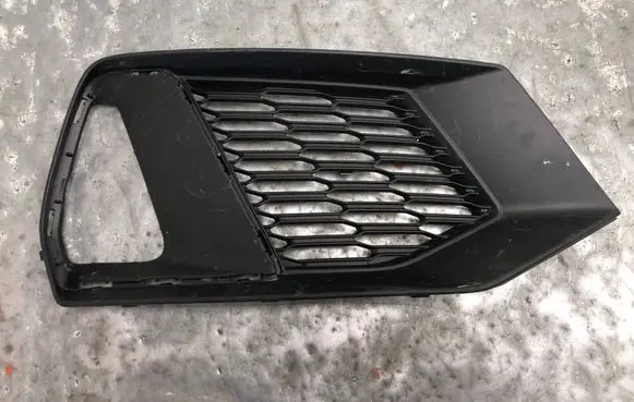 Audi A6 S6 C8 4K Front bumper lower grill 4K8807682B-BILI 4K8807682B