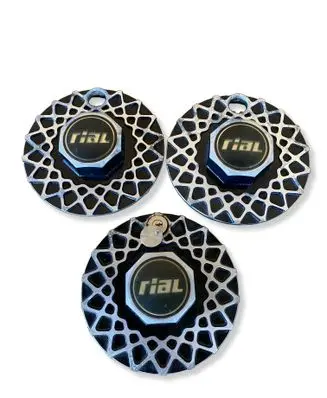 BMW 3 E30 Non-original wheel cap