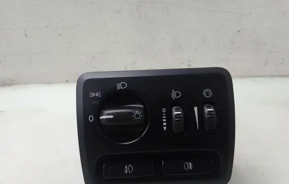 Volvo S60 Light switch 8691751
