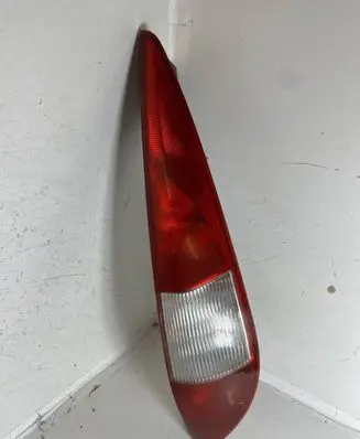 Ford Mondeo Mk III Rear/tail lights