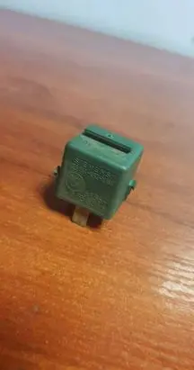 BMW 5 E34 Other relay 8350566