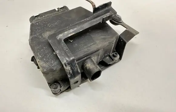 Volkswagen Golf Plus Turbo solenoid valve 6Q0906625