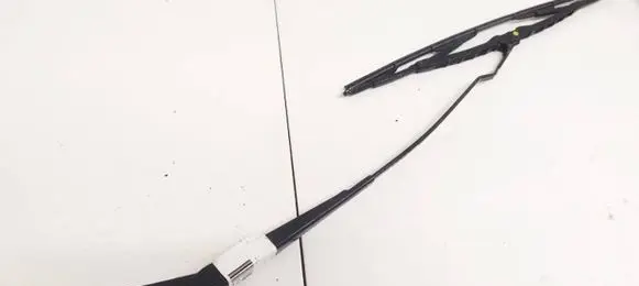 Volkswagen Transporter - Caravelle T4 Front wiper blade arm 