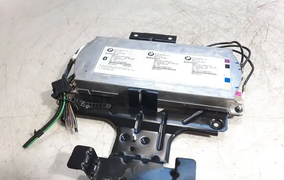BMW 3 E90 E91 Bluetooth control unit module 9205930 84109205930