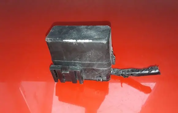 Nissan Qashqai Fuse module 24382AD100