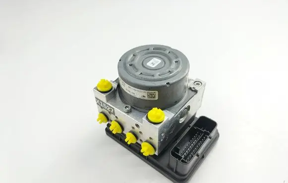 BMW 3 F30 F35 F31 ABS Pump 6868637 10022004504 6868638