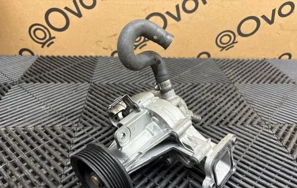Alfa Romeo Stelvio Water pump 670054316