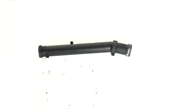 Volkswagen Golf IV Engine coolant pipe/hose 032121065