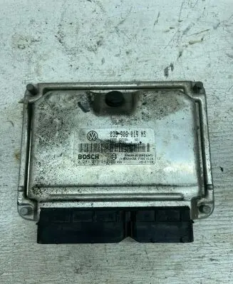 Skoda Fabia Mk2 (5J) Engine control unit/module 038906019NS 1039S20430 0281013082