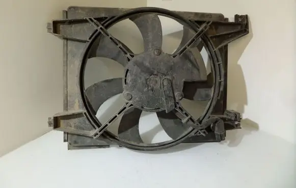 Hyundai Elantra Fan set 977302DXXX
