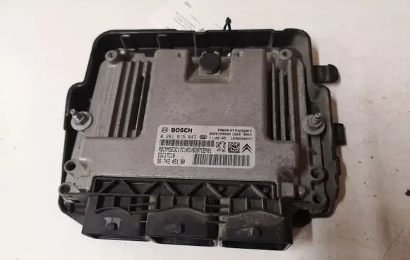 Peugeot 207 Engine control unit/module 0281015847 9674245180 9666729580
