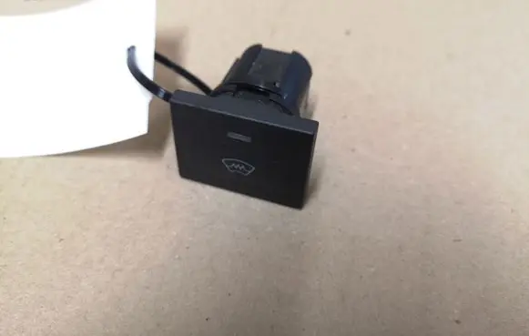 Ford Focus C-MAX Windscreen/window heater switch 3M5T18K574