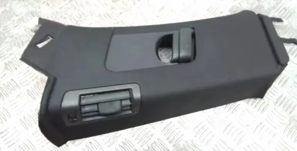 Volvo XC90 (B) pillar trim (top) 31363591
