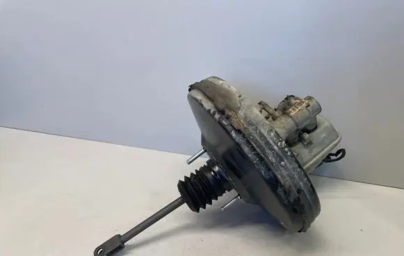 Opel Astra H Brake booster 13216085AK