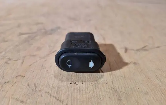 Ford Scorpio Electric window control switch 14529AA 42936